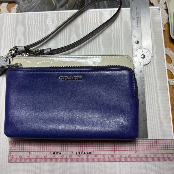 Coach Periwinkle Blue & Cream Double Corner Zip Wristlet - Picture 14 of 14